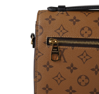 Pochette Métis Monogram Reverse