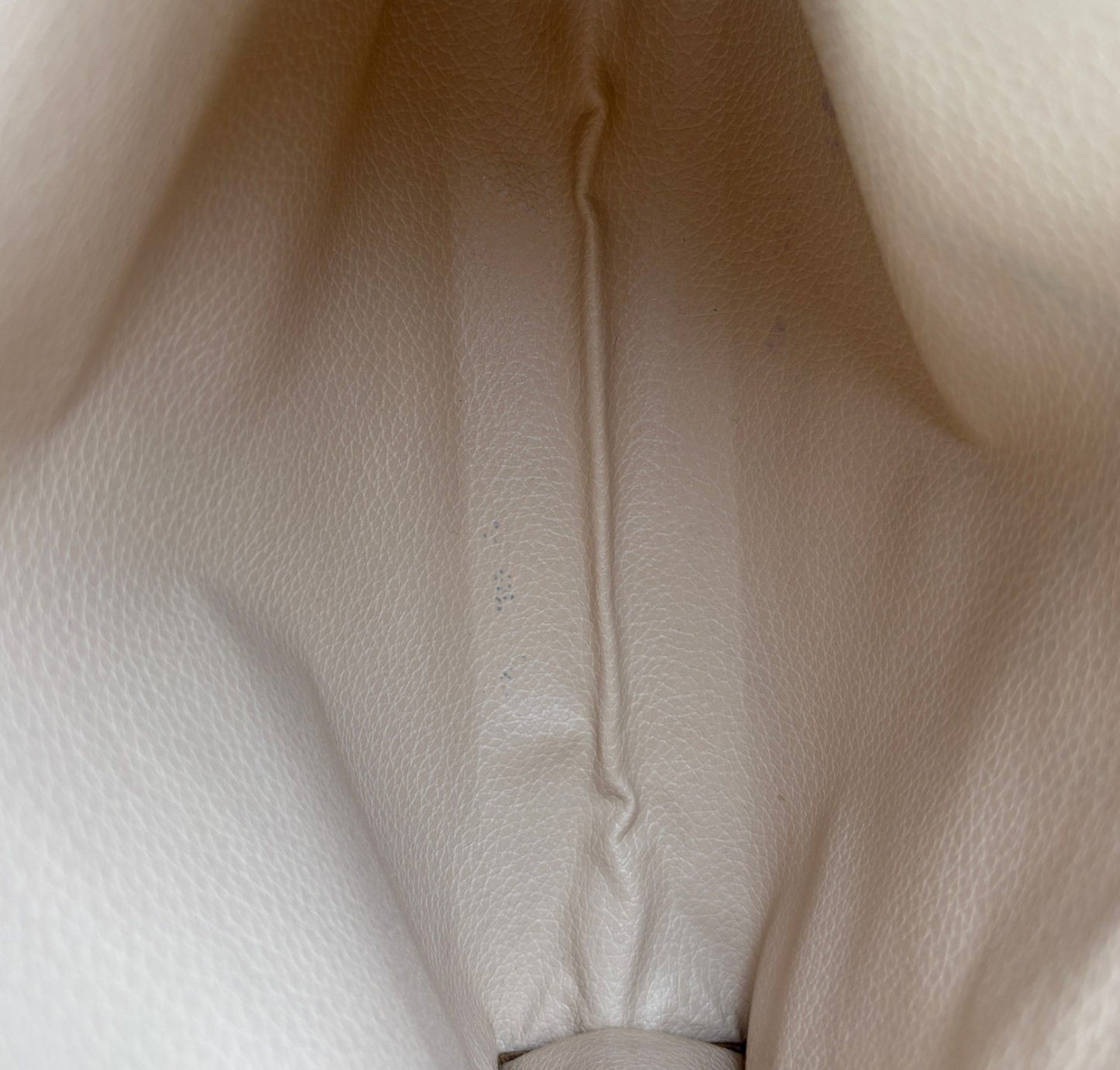 Toilette 26 Monogram