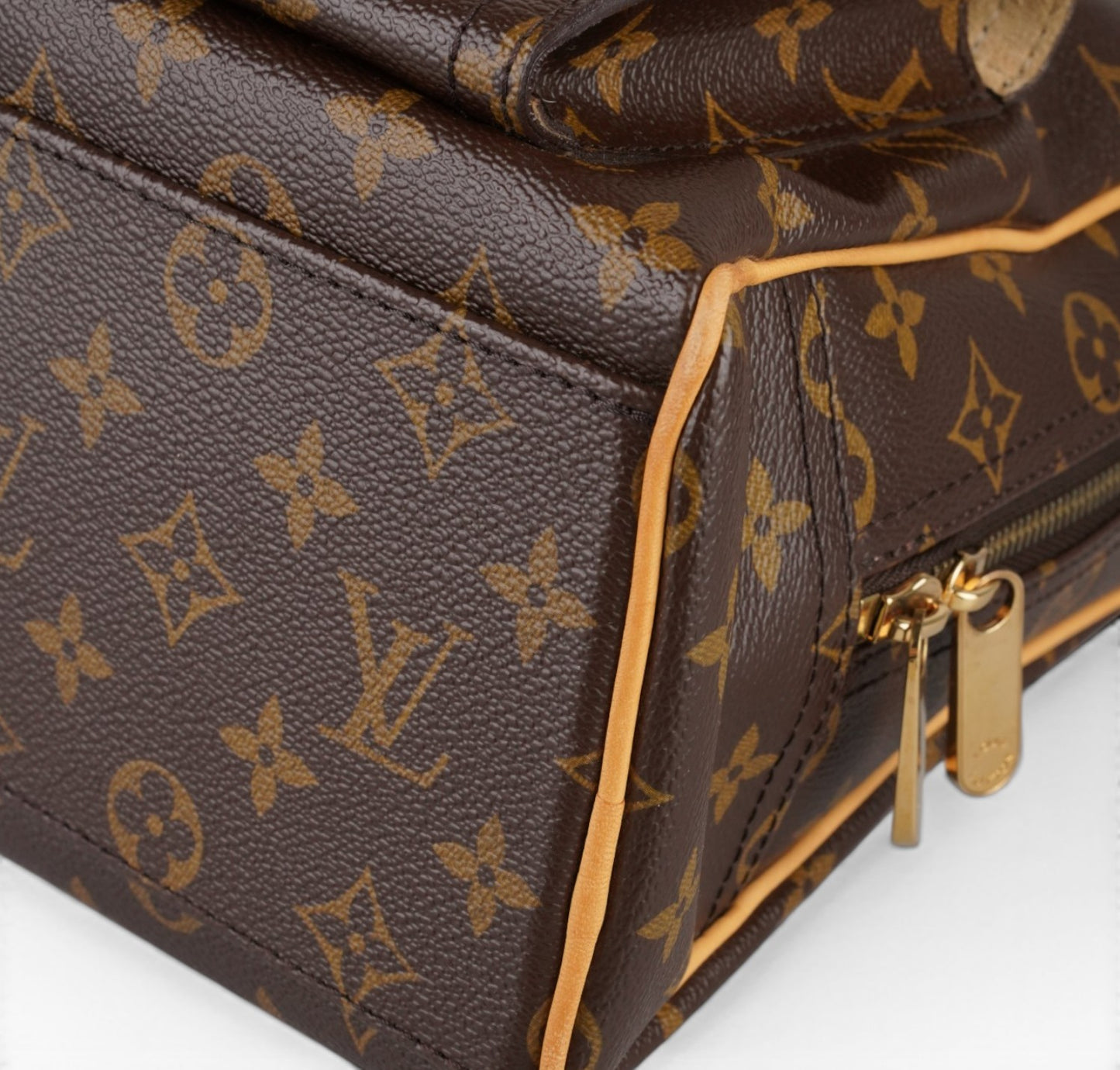 Manhattan GM Monogram