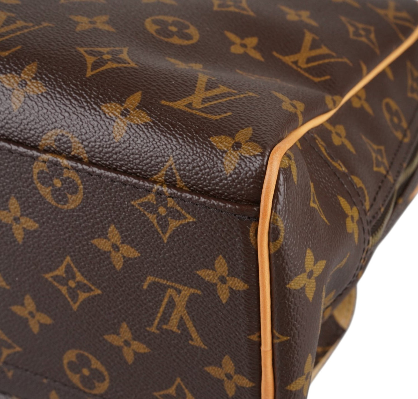 Manhattan GM Monogram