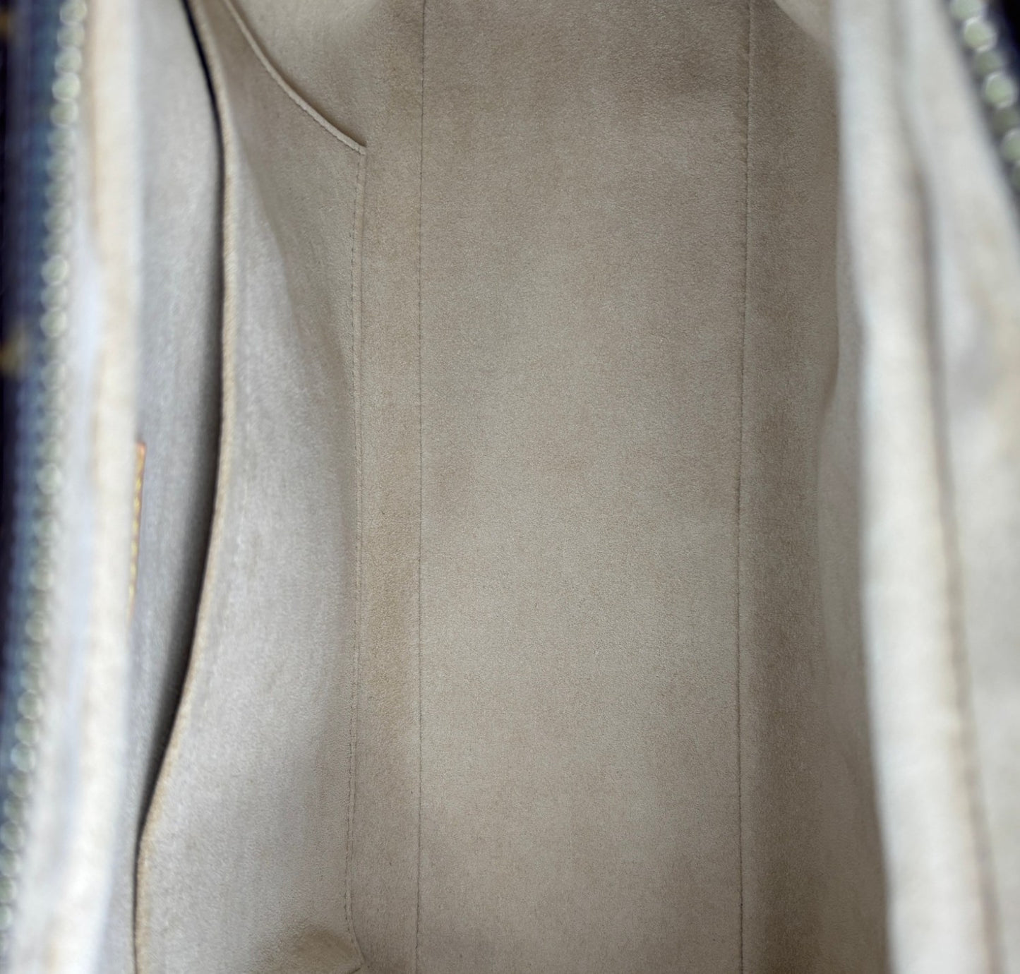 Manhattan GM Monogram