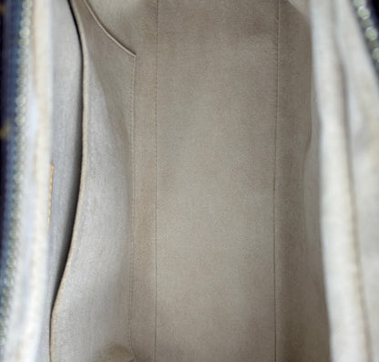 Manhattan GM Monogram