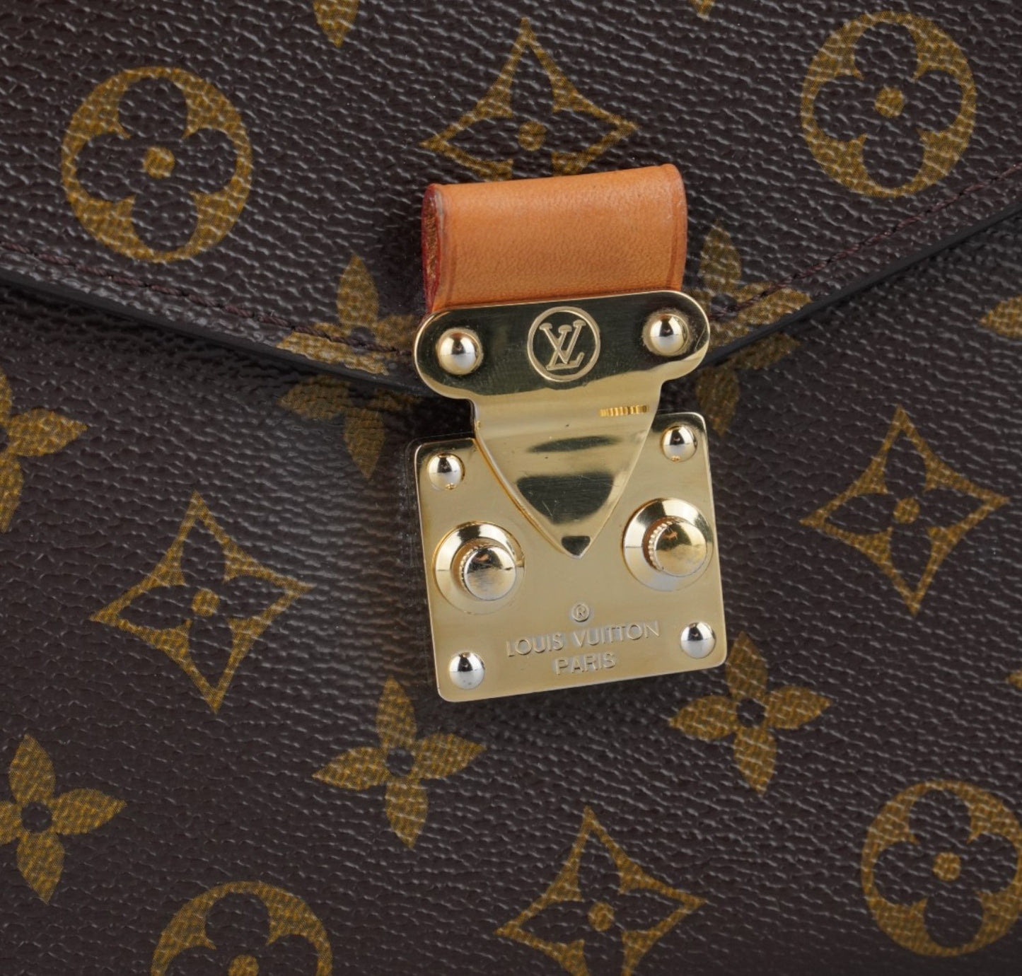 Métis Monogram