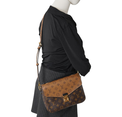 Pochette Métis Monogram Reverse