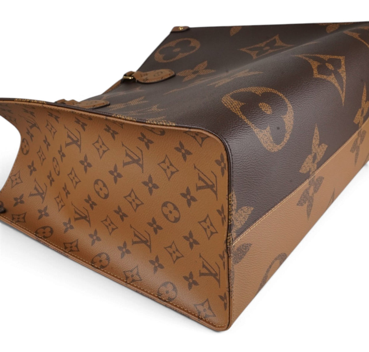 Onthego GM Monogram