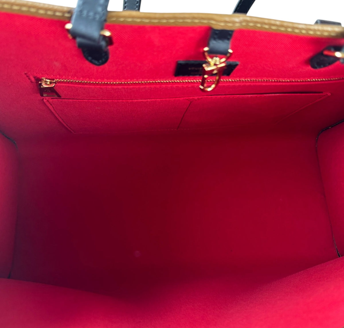 Onthego GM Monogram