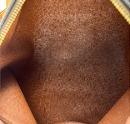 Papillon 28 Monogram