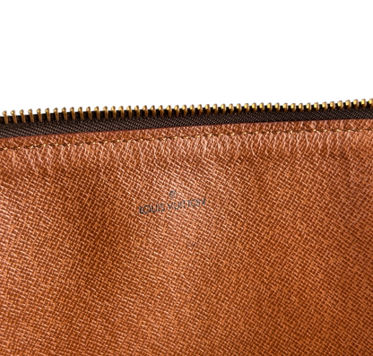 Pochette Jour Monogram