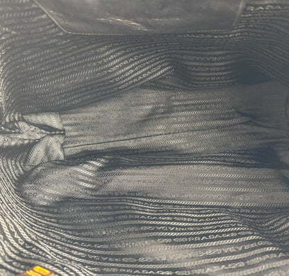 Tote Pocket Zip