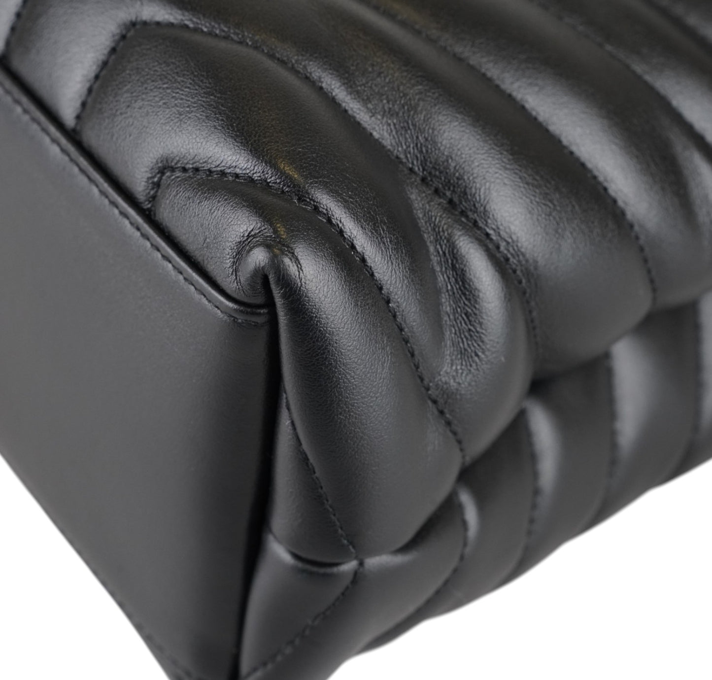 Loulou Medium Black