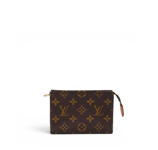 Toilette 15 Monogram