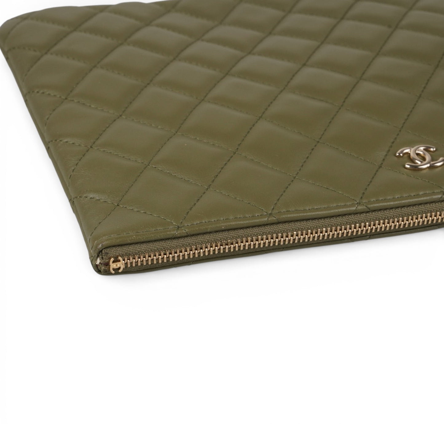 Classic Caviar Clutch