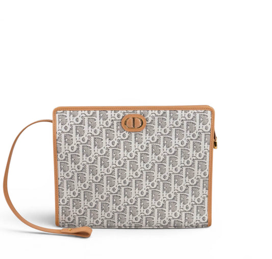 Pochette Dea 30 Montaigne