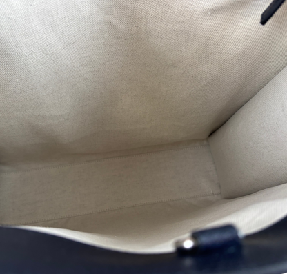 Tote GG Interlocking
